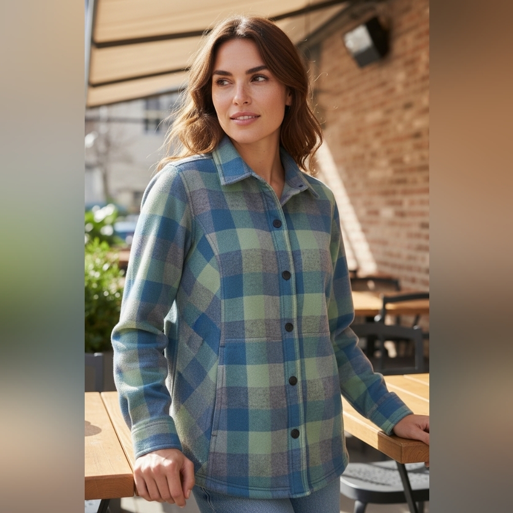 Noble Outfitters Womens Shacket Blue Plaid Flannel Snap Button Thick Fleece Sz M